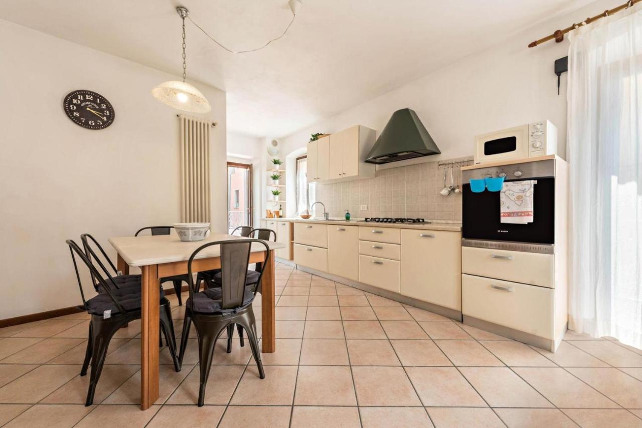 La Casa Del Borgo Con Parcheggio Lägenhet Malcesine Exteriör bild