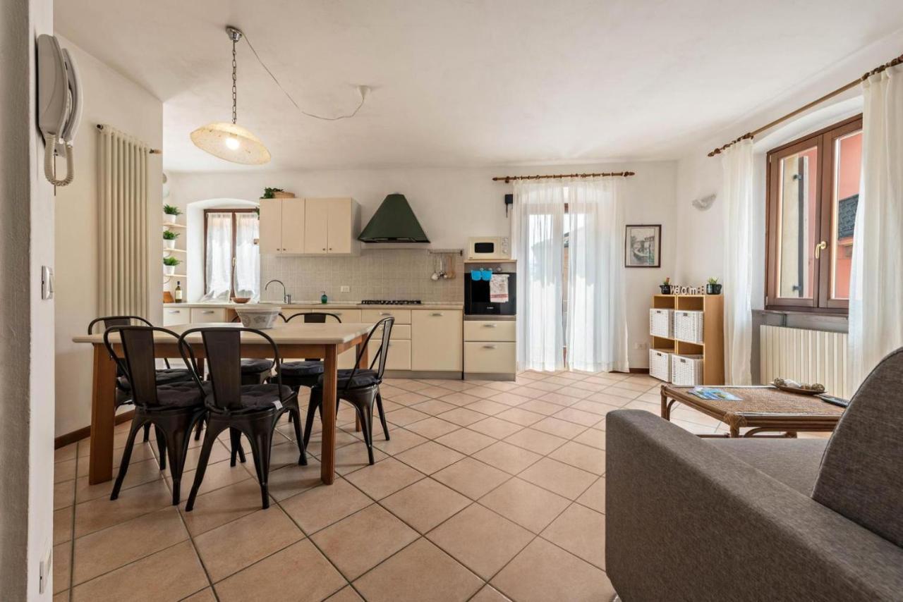 La Casa Del Borgo Con Parcheggio Lägenhet Malcesine Exteriör bild