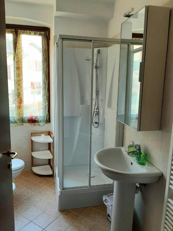 La Casa Del Borgo Con Parcheggio Lägenhet Malcesine Exteriör bild